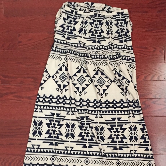 Maxi Strapless Dress - Picture 3 of 7